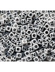 Perle Alphabet 7mm Blanc Cube Lettre au Choix